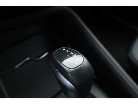 BMW X1 xDrive25e High Executive | Afn. Trekhaak | Navi | Camera | Cruis Ctrl. | Elek. Achterklep | 19''