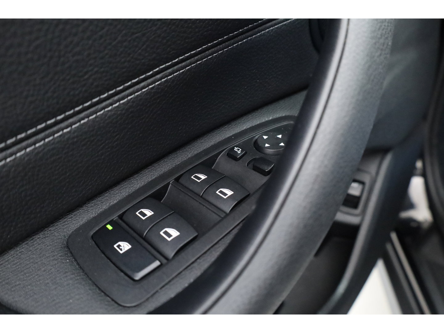 BMW X1 xDrive25e High Executive | Afn. Trekhaak | Navi | Camera | Cruis Ctrl. | Elek. Achterklep | 19''