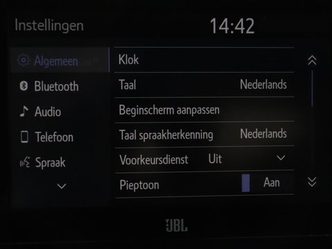 Toyota C-HR 2.0 Hybrid First Edition | Stoelverwarming | Adaptive cruise | Camera | Carplay | JBL Sound | Keyless | Full LED | Navigatie | Dodehoek detectie | Climate control | Bluetooth