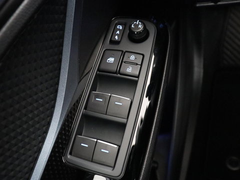 Toyota C-HR 2.0 Hybrid First Edition | Stoelverwarming | Adaptive cruise | Camera | Carplay | JBL Sound | Keyless | Full LED | Navigatie | Dodehoek detectie | Climate control | Bluetooth