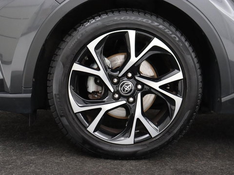 Toyota C-HR 2.0 Hybrid First Edition | Stoelverwarming | Adaptive cruise | Camera | Carplay | JBL Sound | Keyless | Full LED | Navigatie | Dodehoek detectie | Climate control | Bluetooth