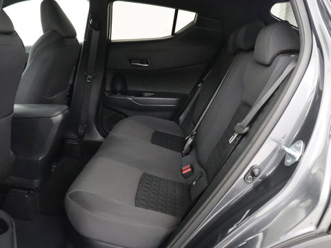 Toyota C-HR 2.0 Hybrid First Edition | Stoelverwarming | Adaptive cruise | Camera | Carplay | JBL Sound | Keyless | Full LED | Navigatie | Dodehoek detectie | Climate control | Bluetooth