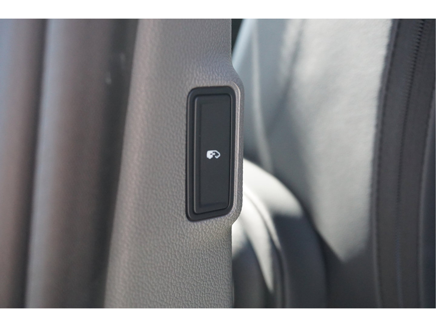 Ford Transit Custom Tourneo 320L 2.5 PHEV 233PK Titanium X PRIJS INCL. BPM Luxe 8 Zits, Leder, 19" LM, B&O, Elek. Schuifeur, Pano, Trekhaak!! NR. TR2