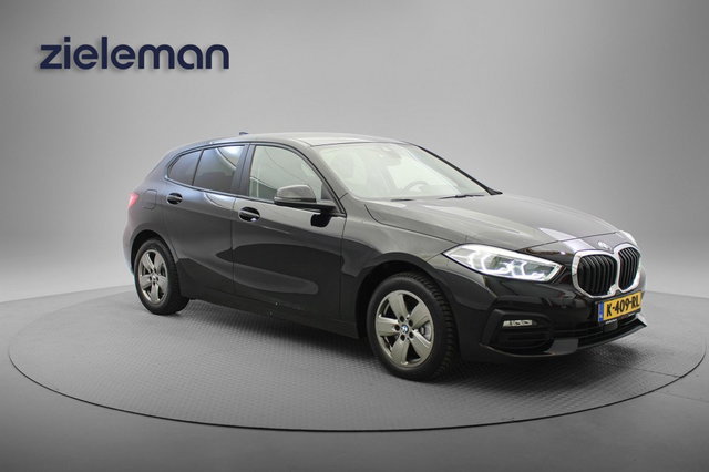 BMW 1 Serie - 118i Automaat - Digitaal Cockpit, Carplay, Camera, Clima, Cruise