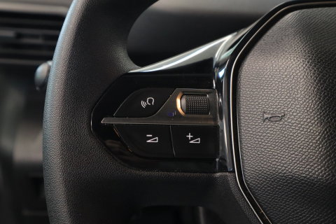 Peugeot Partner 1.6 BlueHDI Asphalt Cruise control Carplay Surround rear vision Camera Navi NAP!