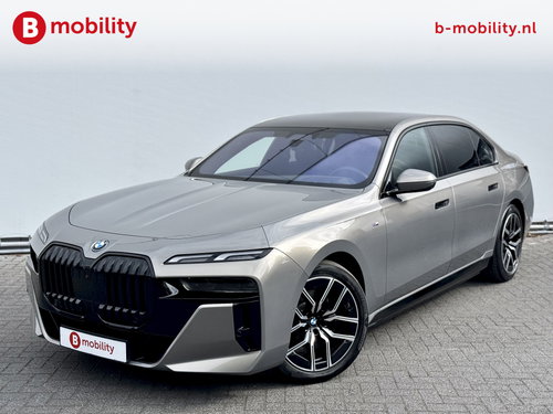BMW i7