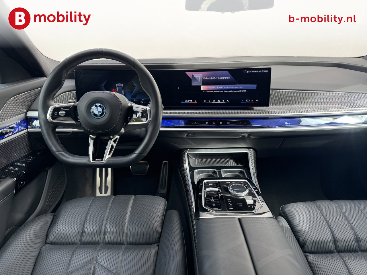 BMW i7