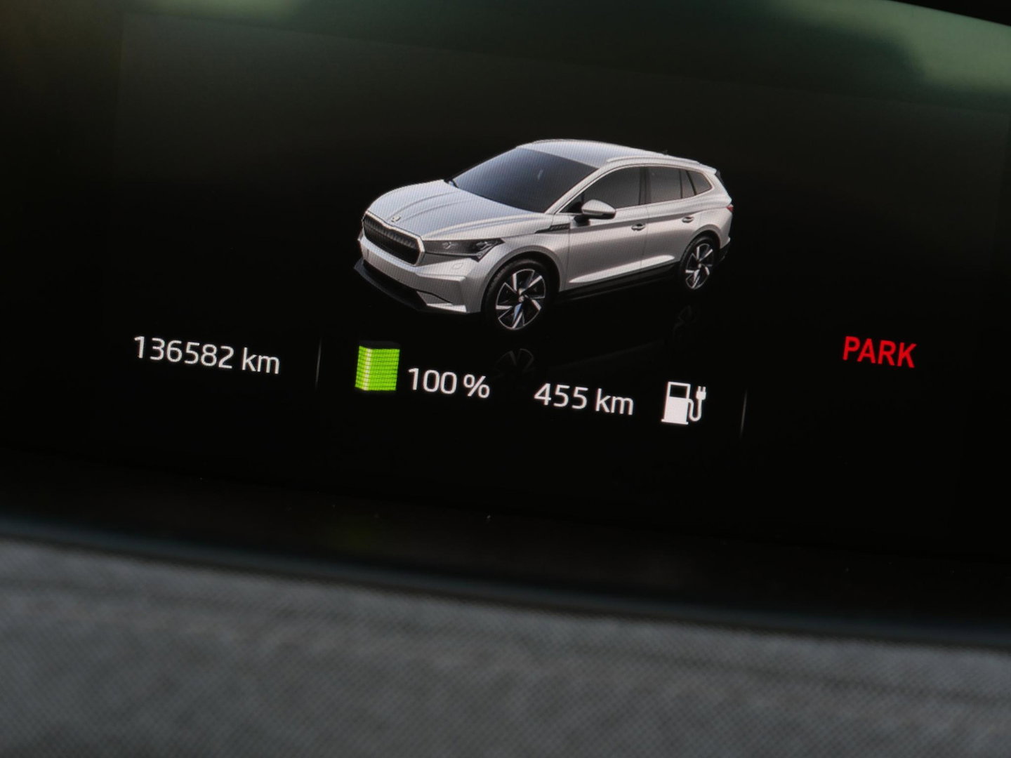 Škoda Enyaq iV 80/ COMFORT PACK/ ADAPTIVE CRUISE/ BLIND SPOT/ 20INCH VELGEN/ SOH 92%