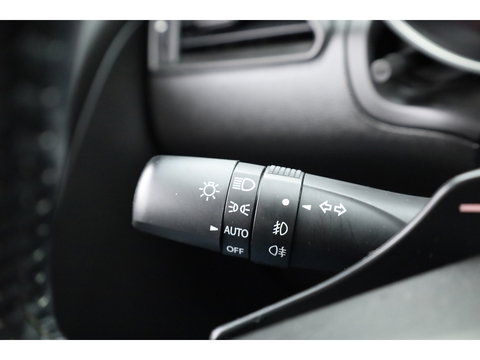 Suzuki Swift 1.2 Style Smart Hybrid | Navi | Adapt. Cruise | Camera | Dodehoekdet. | Apple CaRPlay | Keyless | Stoelverw.