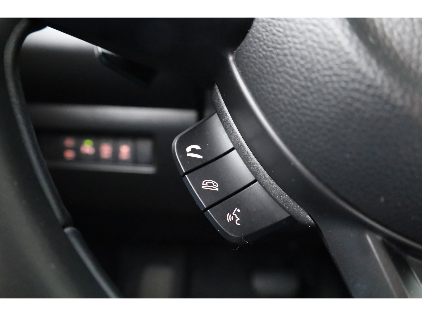 Suzuki Swift 1.2 Style Smart Hybrid | Navi | Adapt. Cruise | Camera | Dodehoekdet. | Apple CaRPlay | Keyless | Stoelverw.