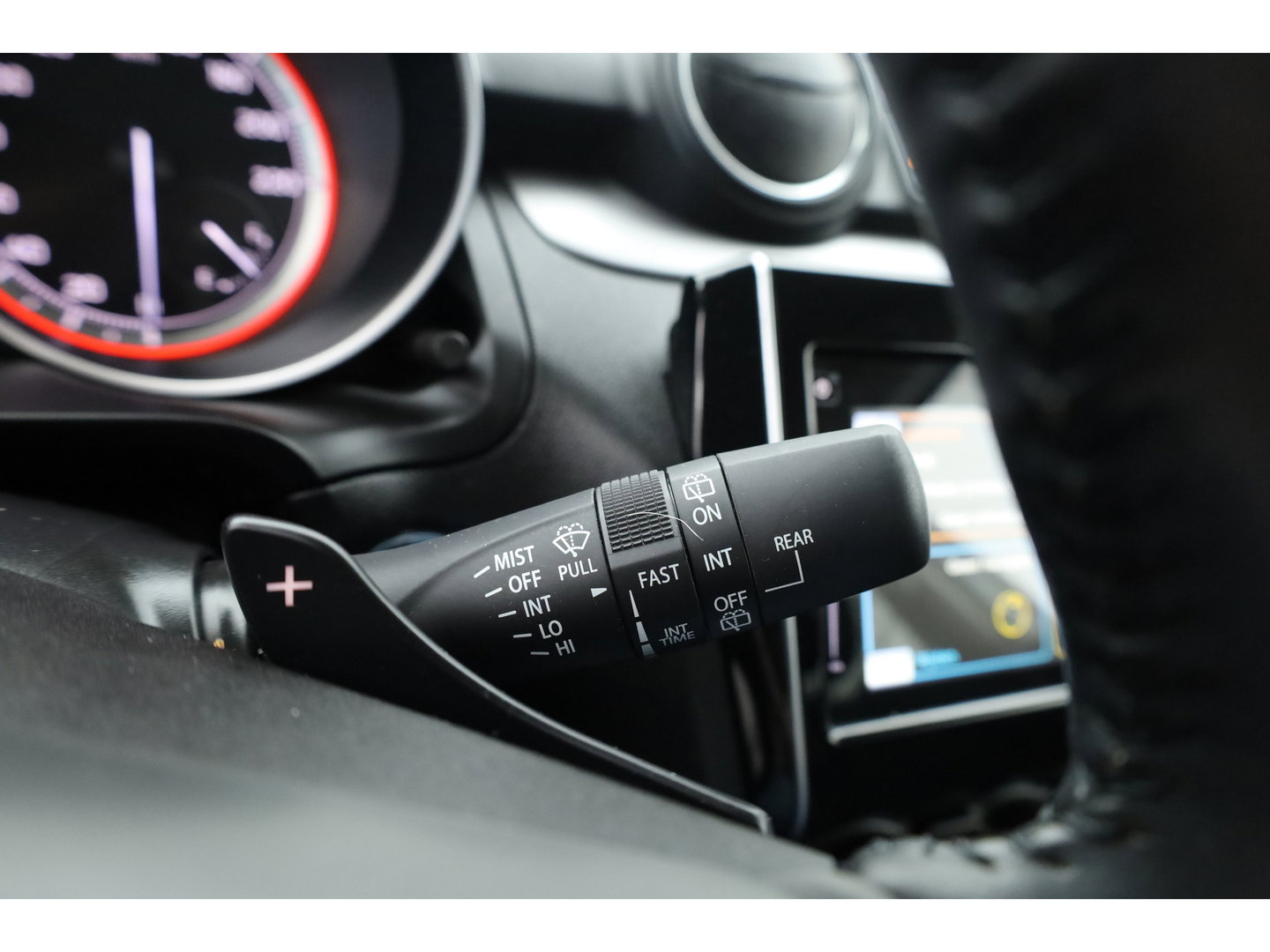 Suzuki Swift 1.2 Style Smart Hybrid | Navi | Adapt. Cruise | Camera | Dodehoekdet. | Apple CaRPlay | Keyless | Stoelverw.