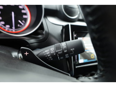 Suzuki Swift 1.2 Style Smart Hybrid | Navi | Adapt. Cruise | Camera | Dodehoekdet. | Apple CaRPlay | Keyless | Stoelverw.