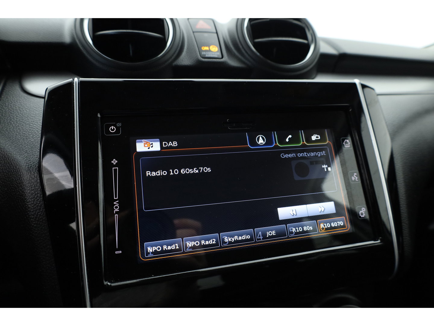 Suzuki Swift 1.2 Style Smart Hybrid | Navi | Adapt. Cruise | Camera | Dodehoekdet. | Apple CaRPlay | Keyless | Stoelverw.