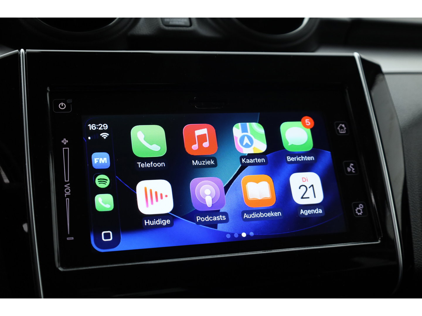 Suzuki Swift 1.2 Style Smart Hybrid | Navi | Adapt. Cruise | Camera | Dodehoekdet. | Apple CaRPlay | Keyless | Stoelverw.