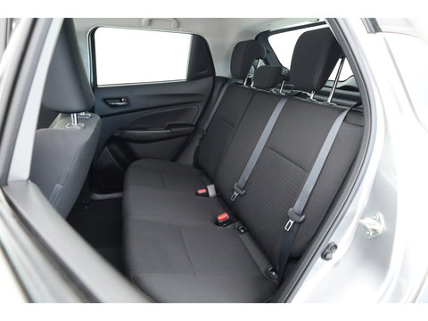 Suzuki Swift 1.2 Style Smart Hybrid | Navi | Adapt. Cruise | Camera | Dodehoekdet. | Apple CaRPlay | Keyless | Stoelverw.