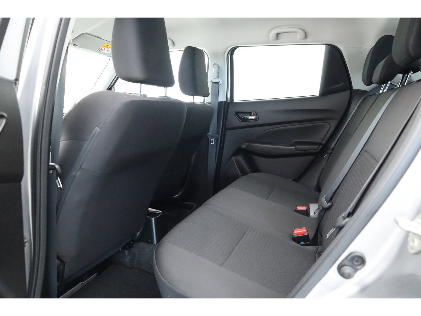 Suzuki Swift 1.2 Style Smart Hybrid | Navi | Adapt. Cruise | Camera | Dodehoekdet. | Apple CaRPlay | Keyless | Stoelverw.