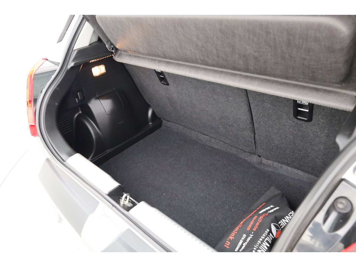 Suzuki Swift 1.2 Style Smart Hybrid | Navi | Adapt. Cruise | Camera | Dodehoekdet. | Apple CaRPlay | Keyless | Stoelverw.