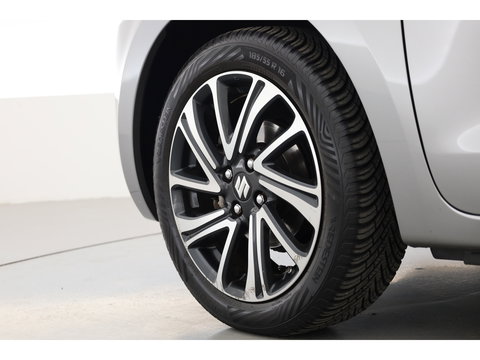 Suzuki Swift 1.2 Style Smart Hybrid | Navi | Adapt. Cruise | Camera | Dodehoekdet. | Apple CaRPlay | Keyless | Stoelverw.