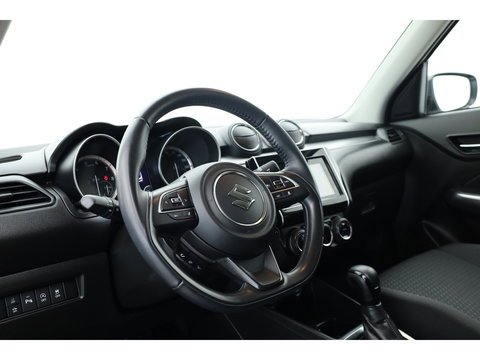 Suzuki Swift 1.2 Style Smart Hybrid | Navi | Adapt. Cruise | Camera | Dodehoekdet. | Apple CaRPlay | Keyless | Stoelverw.
