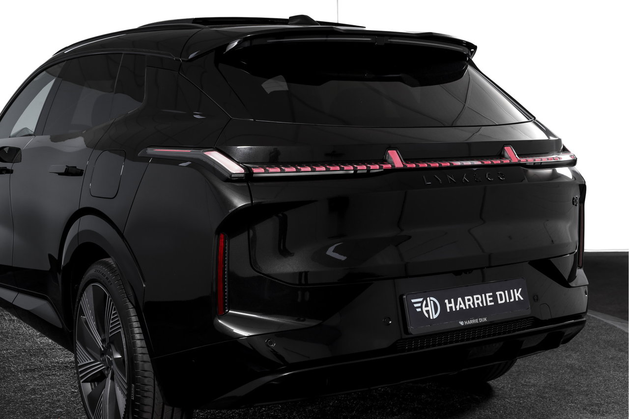 Lynk & Co 08