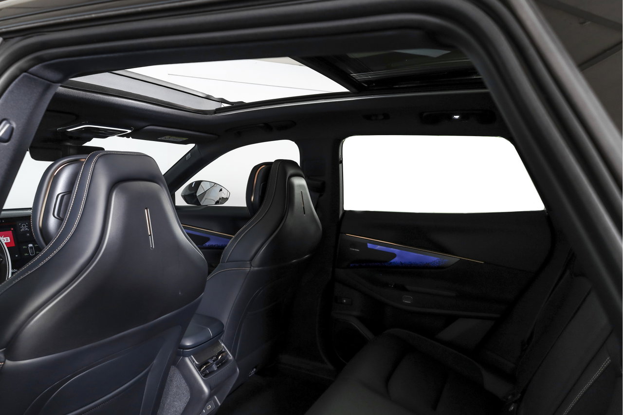 Lynk & Co 08