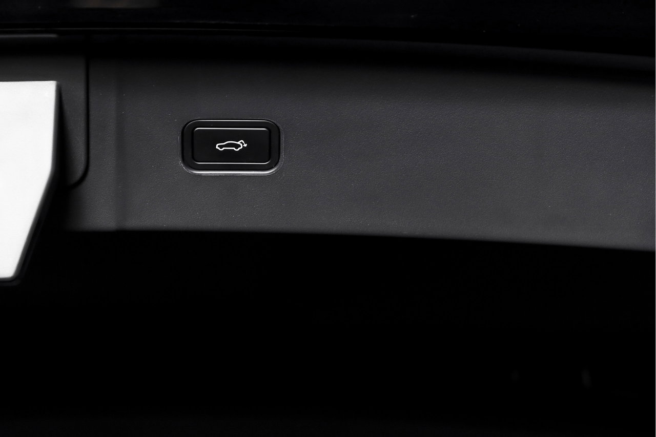 Lynk & Co 08