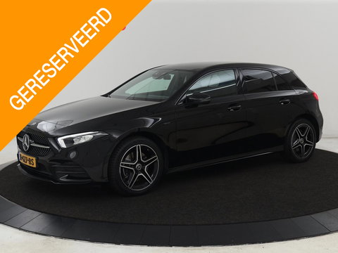 Mercedes-Benz A-Klasse 250e AMG Limited | SOH 96,1% | Carplay | Stoelverwarming | Camera | Leder/Alcantara | Sfeerverlichting | Navigatie | Park Assist | Full LED | DAB | Widescreen | Climate control | PHEV | Plug In