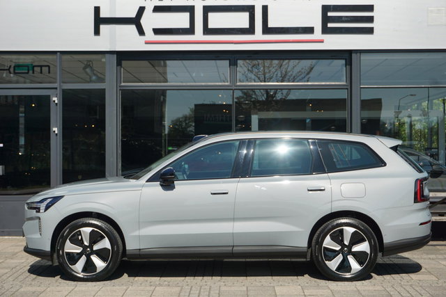 Volvo EX90 - Single Motor Core 7p. 104 kWh | PANO | VAPOUR GREY | ACC