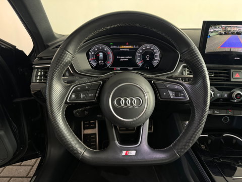 Audi A4 AVANT 40 TFSI quattro S Line Pano|Trekhaak|Sfeer|Lane