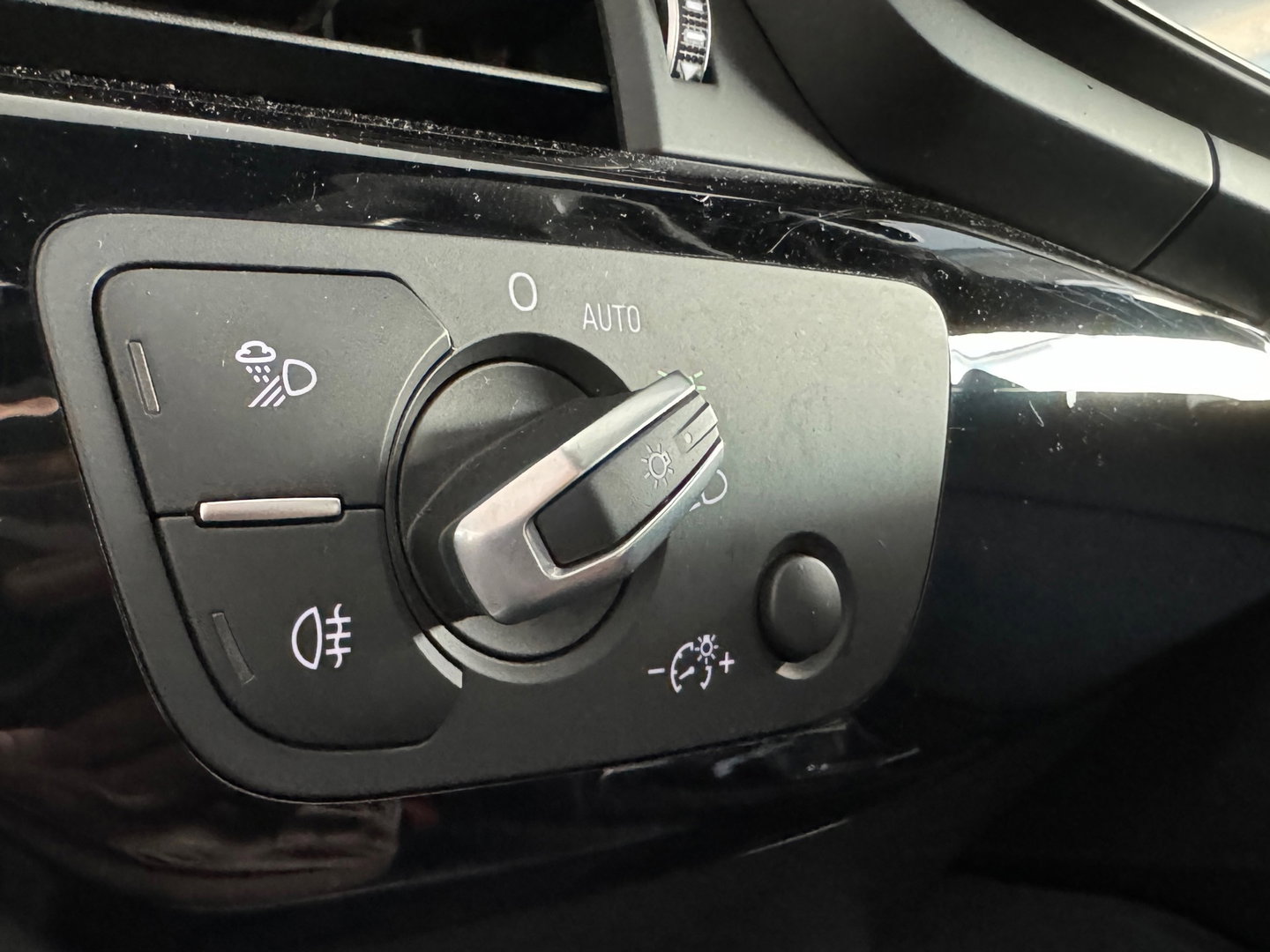 Audi A4 AVANT 40 TFSI quattro S Line Pano|Trekhaak|Sfeer|Lane