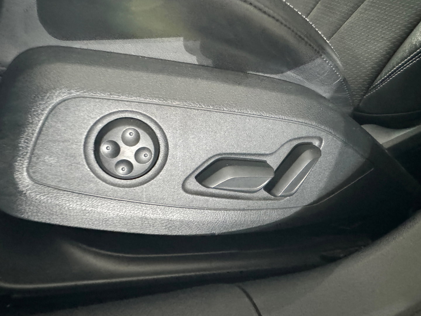 Audi A4 AVANT 40 TFSI quattro S Line Pano|Trekhaak|Sfeer|Lane