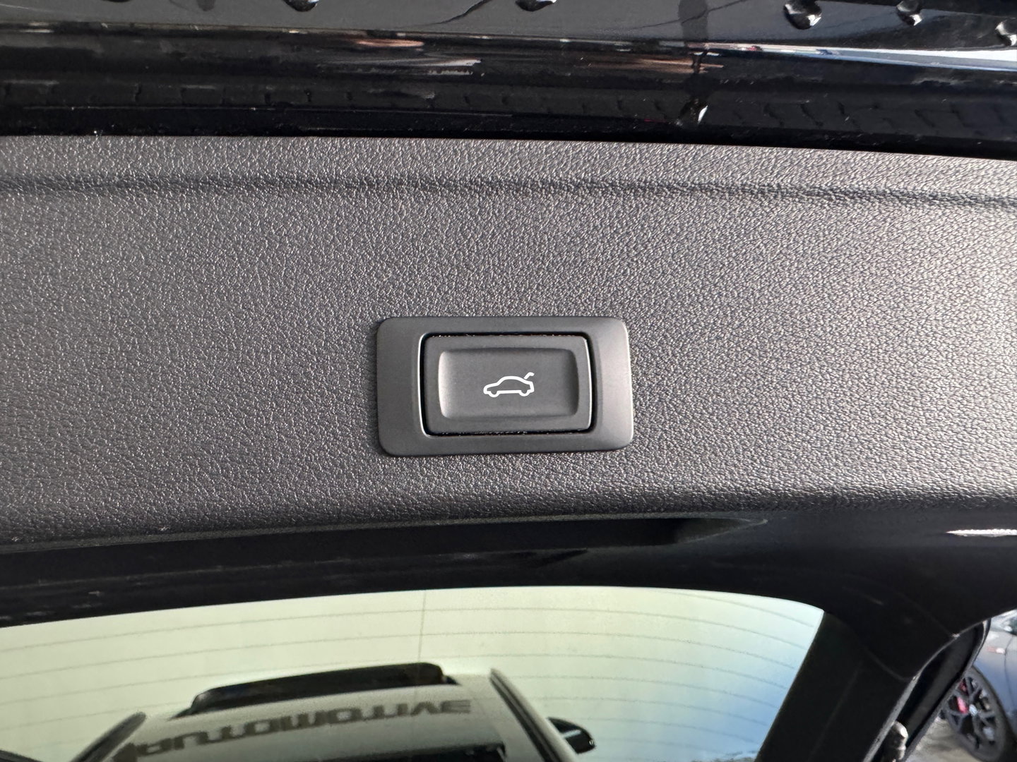 Audi A4 AVANT 40 TFSI quattro S Line Pano|Trekhaak|Sfeer|Lane