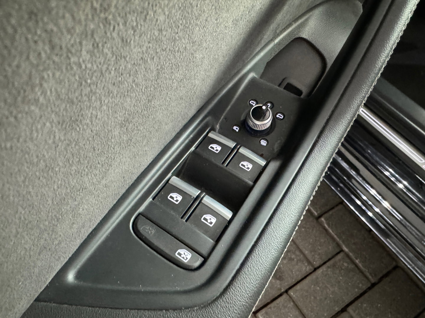 Audi A4 AVANT 40 TFSI quattro S Line Pano|Trekhaak|Sfeer|Lane