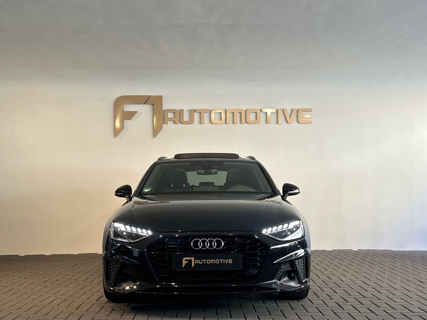 Audi A4 AVANT 40 TFSI quattro S Line Pano|Trekhaak|Sfeer|Lane