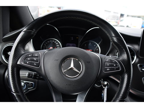 Mercedes-Benz V-Klasse 300d AMG Black Edition Camera, Cruise, Carplay, LED, 2 x Schuifdeur, 237pk, Automaat, Leder, Automaat, Multimedia, Stoelverwarming, Uniek!