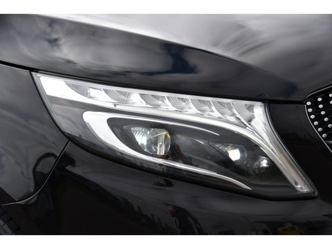 Mercedes-Benz V-Klasse 300d AMG Black Edition Camera, Cruise, Carplay, LED, 2 x Schuifdeur, 237pk, Automaat, Leder, Automaat, Multimedia, Stoelverwarming, Uniek!