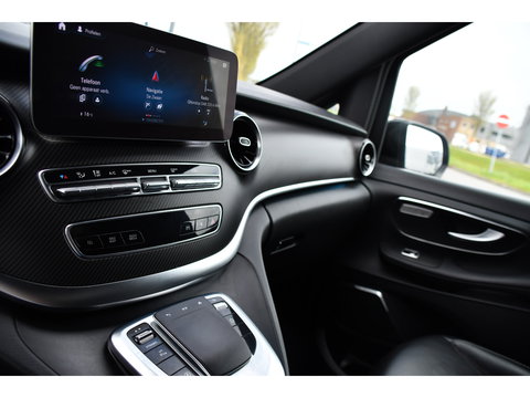 Mercedes-Benz V-Klasse 300d AMG Black Edition Camera, Cruise, Carplay, LED, 2 x Schuifdeur, 237pk, Automaat, Leder, Automaat, Multimedia, Stoelverwarming, Uniek!