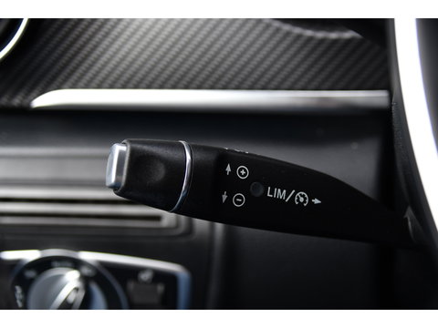 Mercedes-Benz V-Klasse 300d AMG Black Edition Camera, Cruise, Carplay, LED, 2 x Schuifdeur, 237pk, Automaat, Leder, Automaat, Multimedia, Stoelverwarming, Uniek!