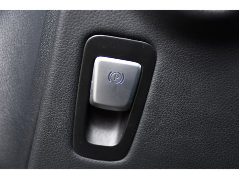 Mercedes-Benz V-Klasse 300d AMG Black Edition Camera, Cruise, Carplay, LED, 2 x Schuifdeur, 237pk, Automaat, Leder, Automaat, Multimedia, Stoelverwarming, Uniek!