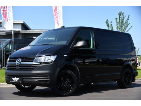 Volkswagen Transporter 2.0 TDI L1H1 30 Black Edition Cruise, Carplay, 150PK, Automaat, Standkachel, Stoelverwarming, Sensoren, Trekhaak