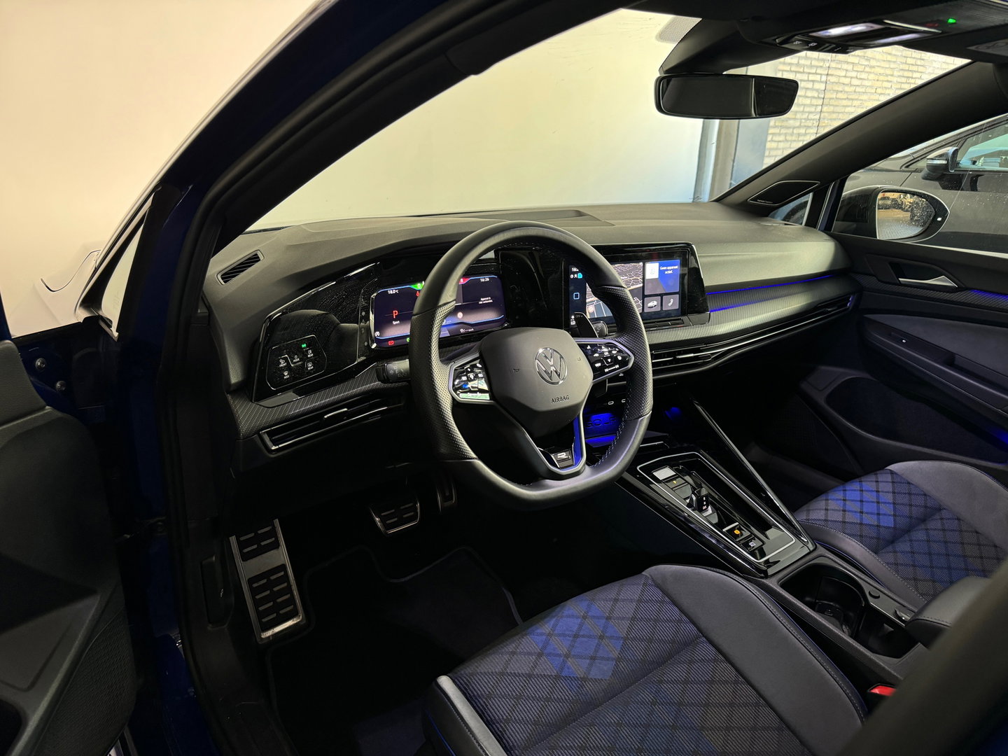 Volkswagen Golf 2.0 TSI R 4Motion Performance Pano|Drift|H/K