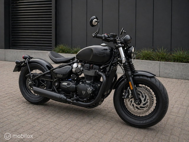 Triumph Bonneville - Bobber