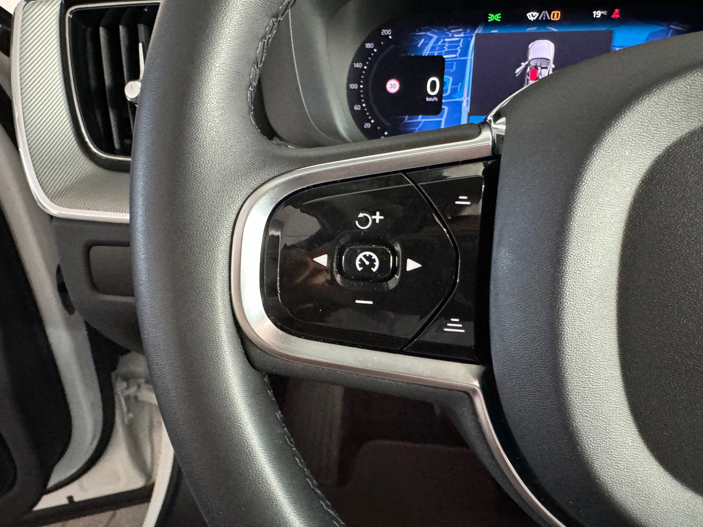 Volvo XC60 2.0 T8 Plug-in hybrid AWD Plus Bright Pano|Memory