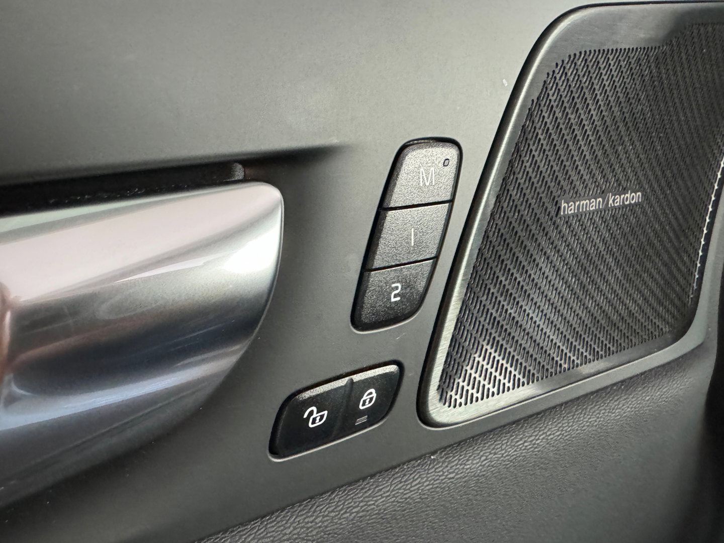 Volvo XC60 2.0 T8 Plug-in hybrid AWD Plus Bright Pano|Memory