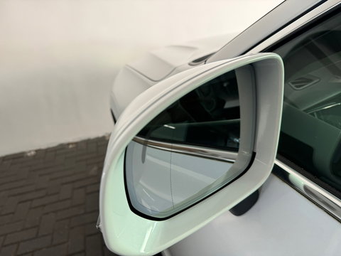 Volvo XC60 2.0 T8 Plug-in hybrid AWD Plus Bright Pano|Memory