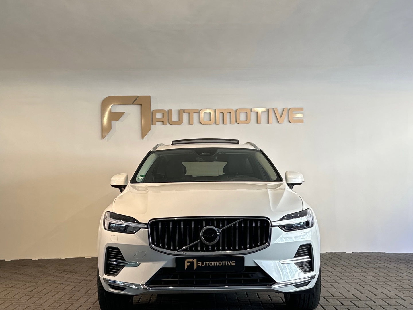 Volvo XC60 2.0 T8 Plug-in hybrid AWD Plus Bright Pano|Memory