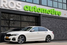 BMW 3 Serie - 330e Business Edition Plus | BTW | NAP | M-SPORT | LASER | KEYLESS | 360 | LEDER | DEALER ONDH |
