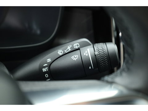 Volvo XC40 1.5 T5 Plug-in hybrid Plus Bright | Leer | ACC | Blis | 20' | H&K Audio | Memory stoelen | Achteruitrijcamera |