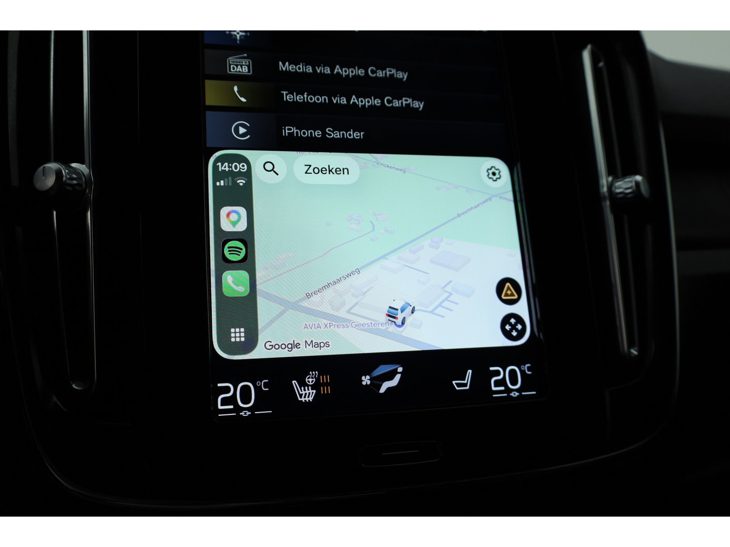 Volvo XC40 1.5 T5 Plug-in hybrid Plus Bright | Leer | ACC | Blis | 20' | H&K Audio | Memory stoelen | Achteruitrijcamera |