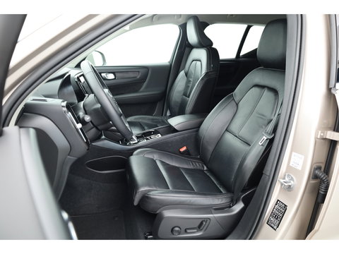 Volvo XC40 1.5 T5 Plug-in hybrid Plus Bright | Leer | ACC | Blis | 20' | H&K Audio | Memory stoelen | Achteruitrijcamera |